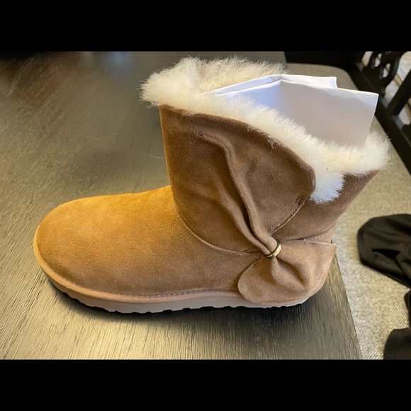 UGG women boots - Picture 3 of 4